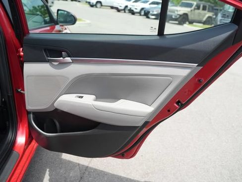 Used 2020 Hyundai Elantra SEL FWD image 20