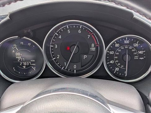 Used 2016 MAZDA MX-5 Miata Sport RWD image 11