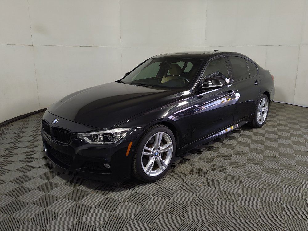 Used 2018 BMW 330i Sedan RWD image 2