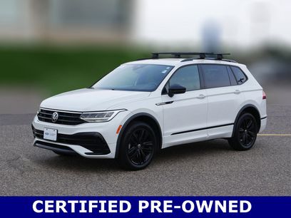 Used 2022 Volkswagen Tiguan SE R-Line