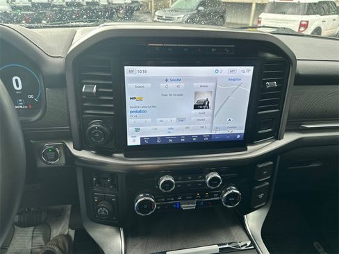 Certified 2023 Ford F150 Platinum w/ Equipment Group 701A High image 24