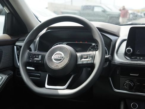 Used 2021 Nissan Rogue S FWD image 27