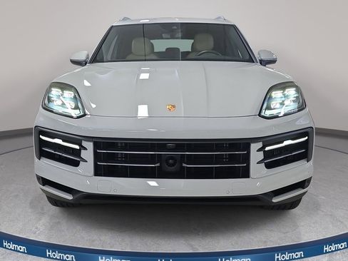 Used 2026 Porsche Cayenne AWD/4WD image 3
