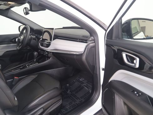 Used 2023 Jeep Compass Limited AWD/4WD image 48