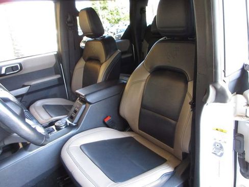 Certified 2022 Ford Bronco Wildtrak AWD/4WD image 10