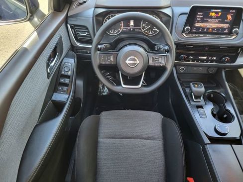 Certified 2022 Nissan Rogue SV AWD/4WD image 18