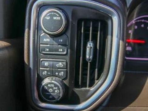 Used 2020 Chevrolet Silverado 2500 LTZ w/ LTZ Convenience Package AWD/4WD image 22