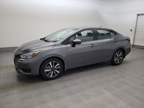Used 2025 Nissan Versa SV w/ Trunk Package FWD image 2