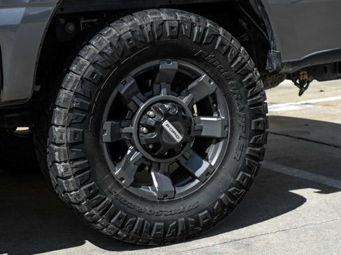 Used 2023 Ford F250 Lariat w/ Sport Appearance Package image 55