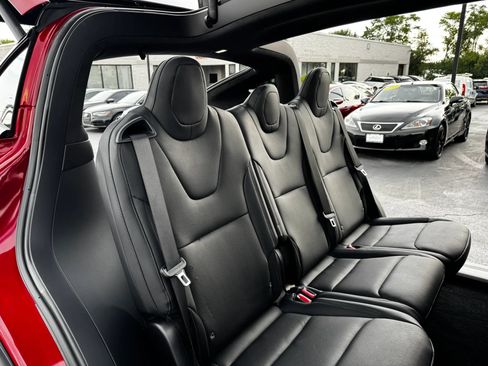 Used 2023 Tesla Model X AWD/4WD image 16