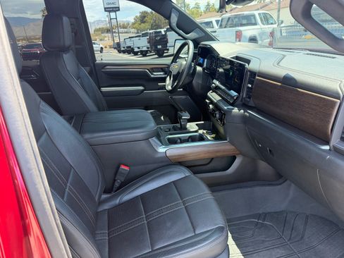 Used 2023 Chevrolet Silverado 1500 High Country w/ High Country Premium Package AWD/4WD image 20