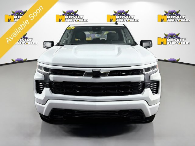 Used 2023 Chevrolet Silverado 1500 RST w/ Z71 Off-Road Package AWD/4WD image 2
