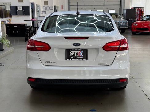 Used 2016 Ford Focus S FWD image 4