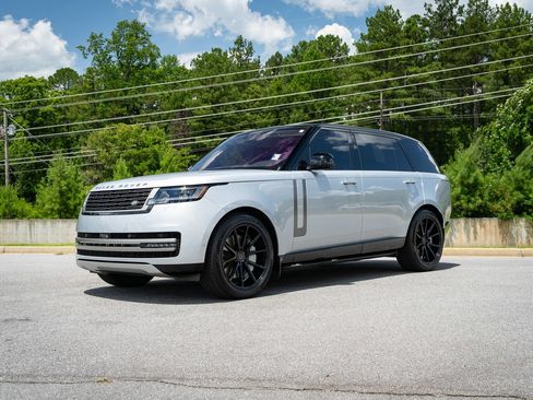 Used 2023 Land Rover Range Rover Long Wheelbase SE AWD/4WD image 9