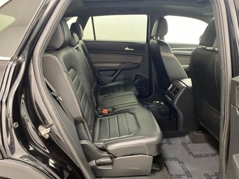 Used 2021 Volkswagen Atlas Cross Sport SEL image 34