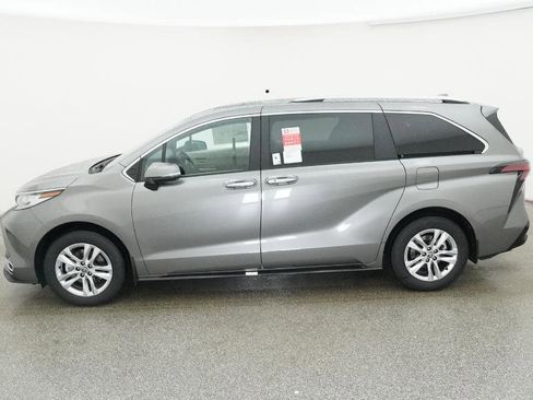 New 2026 Toyota Sienna Limited image 52