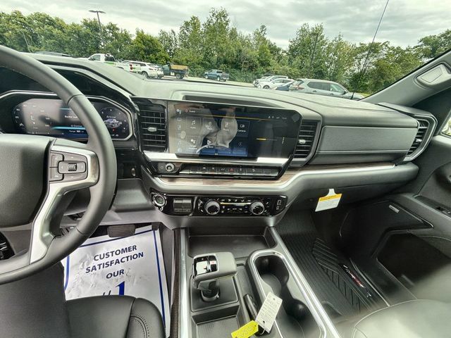 New 2026 Chevrolet Silverado 1500 RST w/ Convenience Package II AWD/4WD image 13