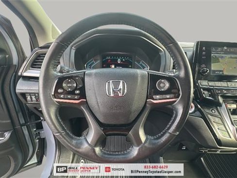 Used 2023 Honda Odyssey Touring image 17