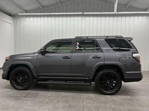 Used 2021 Toyota 4Runner Nightshade AWD/4WD image 4