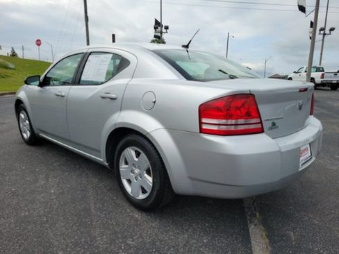 Used 2008 Dodge Avenger SE FWD image 3