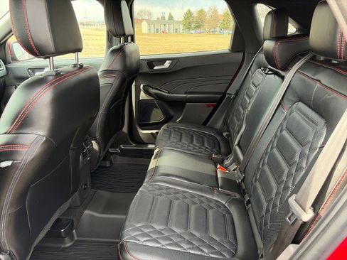 Used 2024 Ford Escape ST-Line Elite w/ Premium Technology Package AWD/4WD image 23