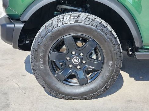 Used 2024 Ford Bronco Black Diamond image 11