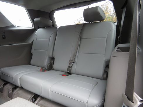 Used 2019 Chevrolet Traverse LT w/ LT Premium Package image 23