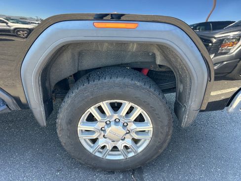 Used 2020 GMC Sierra 2500 SLT w/ SLT Premium Plus Package AWD/4WD image 10