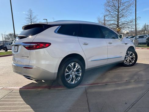 Used 2018 Buick Enclave Avenir w/ Avenir Technology Package image 6