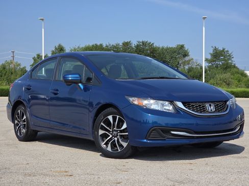 Used 2015 Honda Civic EX image 2