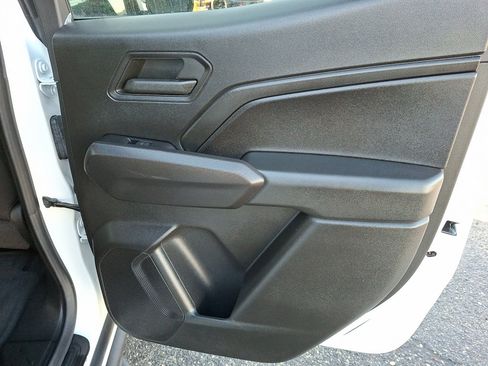 Used 2024 Chevrolet Colorado Trail Boss w/ Technology Package image 14