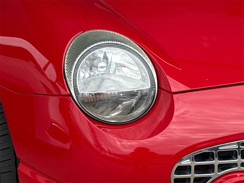 Used 2003 Ford Thunderbird image 4