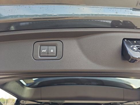 New 2026 Nissan Armada Platinum image 18