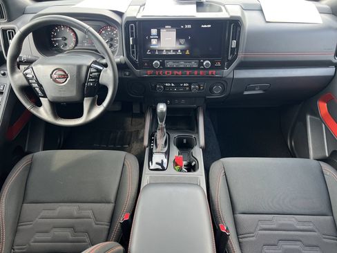 Certified 2025 Nissan Frontier Pro-X RWD image 3