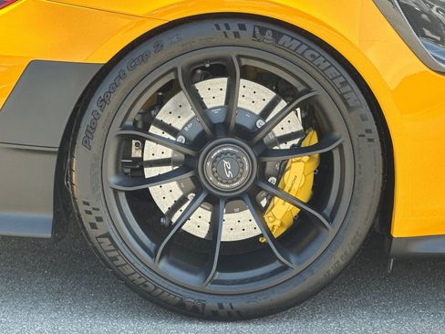 Certified 2018 Porsche 911 GT2 RS RWD image 41