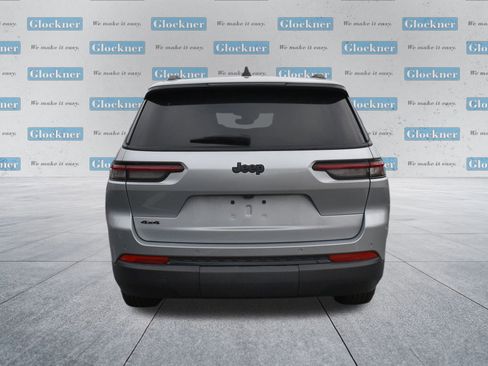 Used 2024 Jeep Grand Cherokee L Laredo image 7