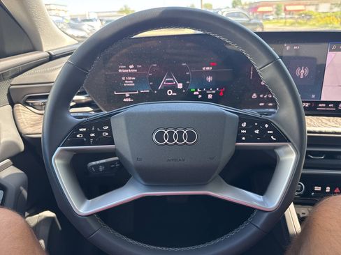 Used 2025 Audi Q5 Premium Plus w/ Premium Plus AWD/4WD image 7