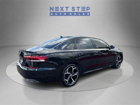 Used 2020 Volkswagen Passat 2.0T R-Line image 8