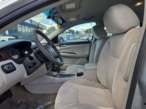 Used 2011 Chevrolet Impala LS FWD image 20