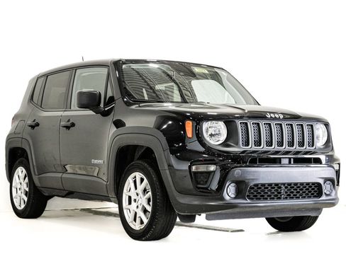 Used 2023 Jeep Renegade Latitude AWD/4WD image 1