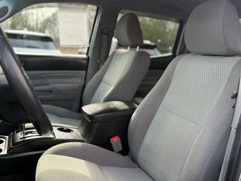 Used 2015 Toyota Tacoma PreRunner w/ Convenience Package image 9