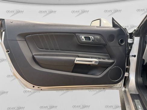 Used 2015 Ford Mustang GT Premium w/ Equipment Group 401A RWD image 14