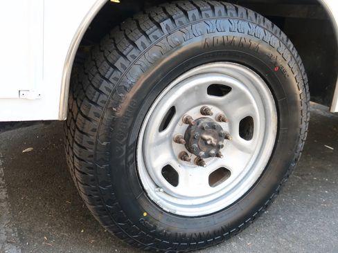 Used 2012 Ford F350 XL w/ PWR Equipment Group RWD image 13