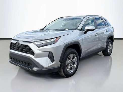 Used 2024 Toyota RAV4 XLE image 7