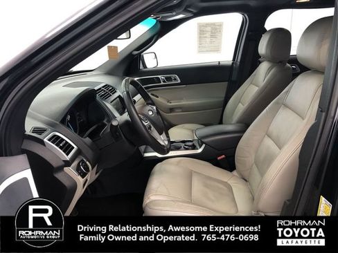 Used 2015 Ford Explorer XLT w/ Equipment Group 202A image 11