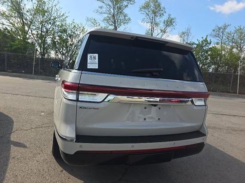 Used 2024 Lincoln Navigator L Reserve AWD/4WD image 8