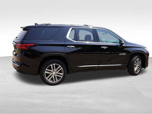 Used 2023 Chevrolet Traverse High Country AWD/4WD image 4