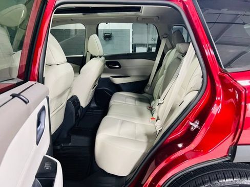 Used 2022 Nissan Rogue SL w/ SL Premium Package FWD image 29