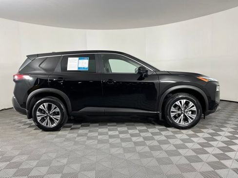 Used 2023 Nissan Rogue SV FWD image 12