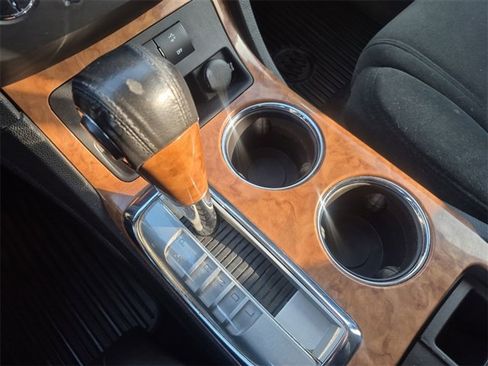 Used 2011 Buick Enclave CX image 14